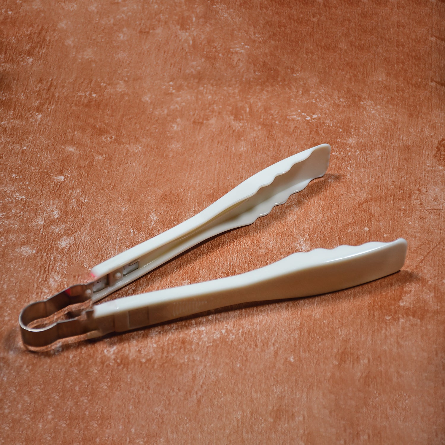 Plastic Handle Tong Bread Clamps Kitchen Tongs Cooking Tongs.