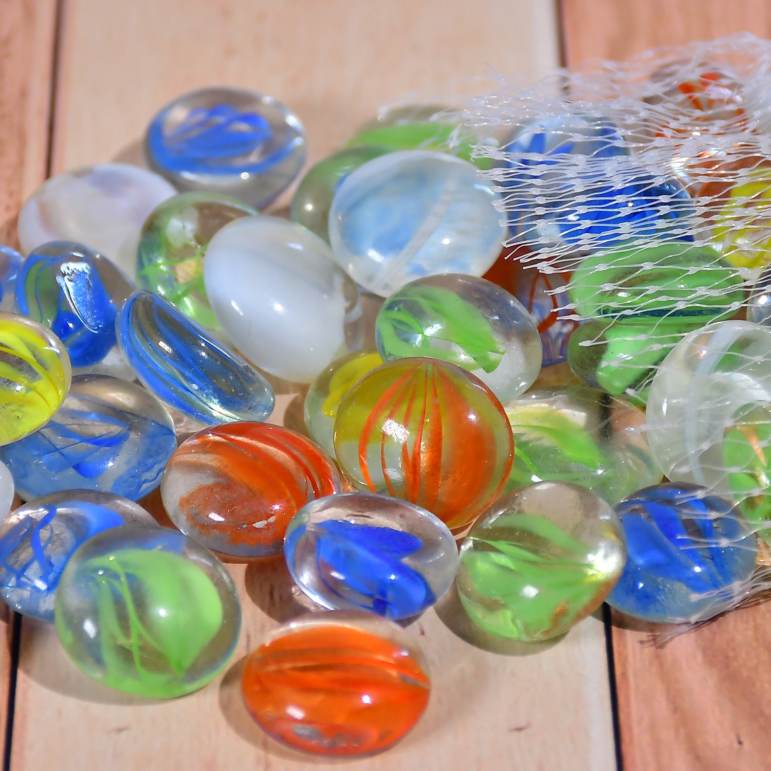 Glass Gem Stone Flat Round Marbles Pebbles For Vase Fillers Attractive Pebbles For Aquarium Fish Tank.